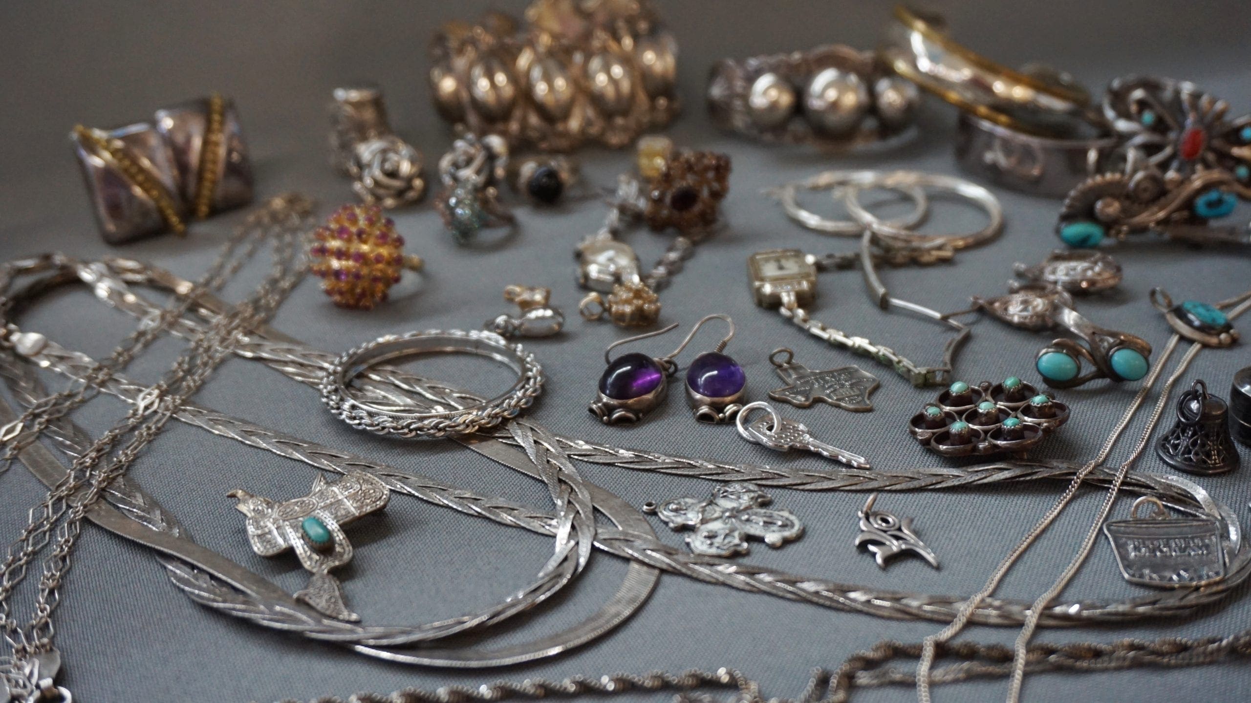 Estate Gold Silver and Costume Jewelry Online Auction